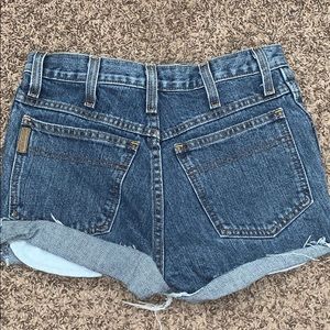 CUT OFF CINCH SHORTS